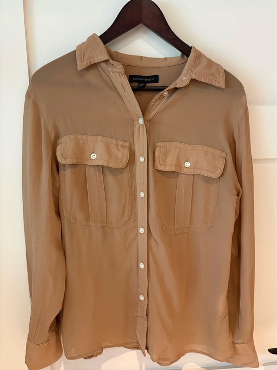 Banana Republic Tops - Banana Republic Sheer Button-up Blouse - Tan - Sz XS